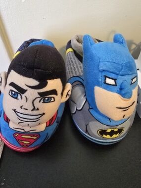 DC Comics Boys' Superman and Batman Plush Slip-On Slippers
